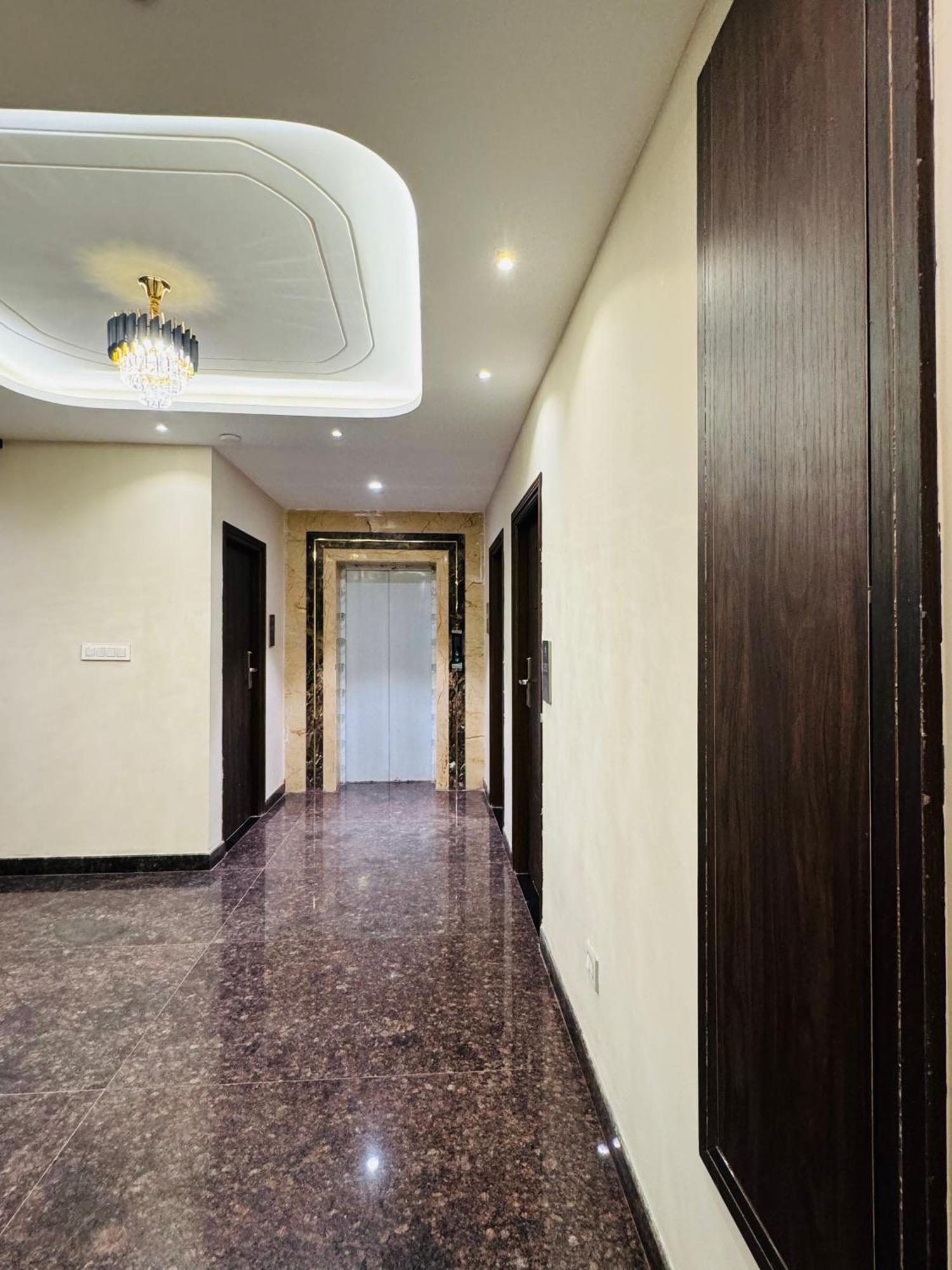 S K Legacy Hotel Mysuru Zewnętrze zdjęcie